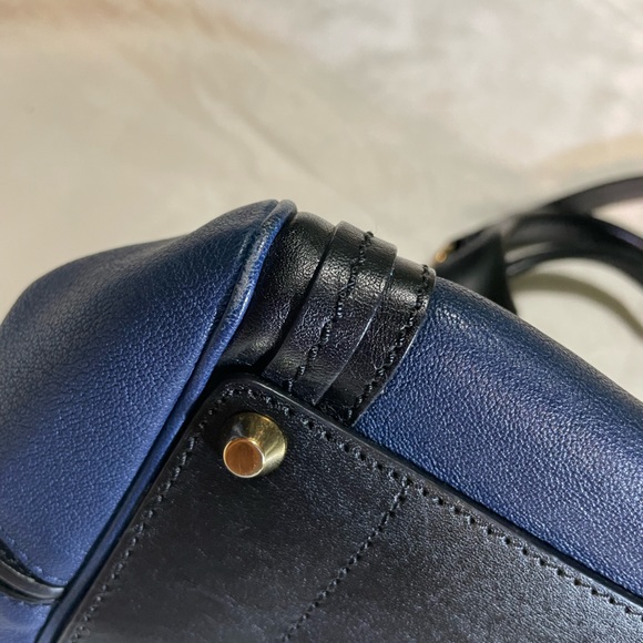 Chloe Small Navy Alice 💙 - Picture 7 of 16